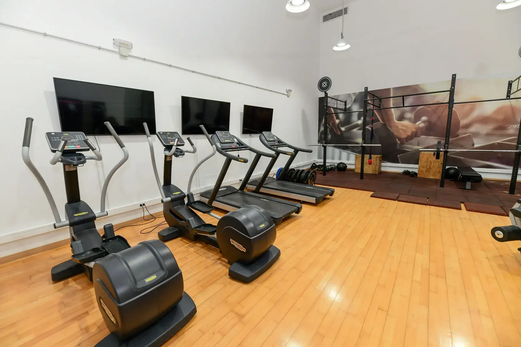 Máquinas de entrenamiento del gimnasio