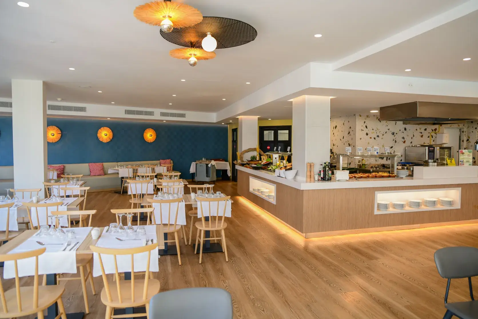 Joey’s Restaurant 1