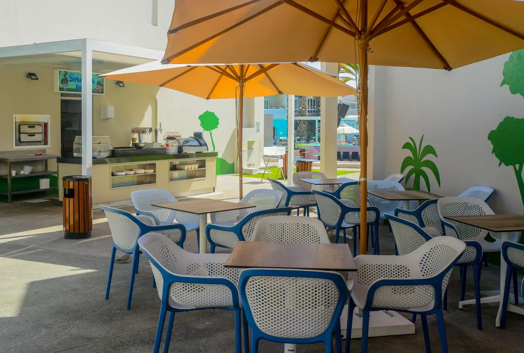 Snack Bar 3